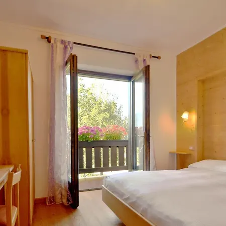 Hotel Garni Edy 2*